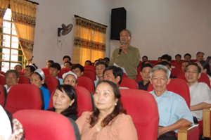 Với cương vị là Chủ tịch Hội nạn nhân CĐDC huyện Tân Lạc, ông Nguyễn Anh Thi kêu gọi các cấp ủy Đảng, chính quyền và cộng đồng xã hội quan tâm, giúp đỡ về vật chất, tinh thần cho các nạn nhân chất độc da cam.