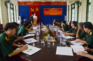 Đoàn công tác khối thi đua 9 tỉnh thành phố thuộc Quân khu III làm việc với lãnh đạo Đảng uỷ - Bộ CHQS tỉnh.      

