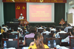 Đồng chí Bùi Văn Cửu, Phó Chủ tịch TT UBND tỉnh phát biểu kết luận hội nghị.

