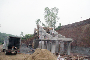 Dự án xây dựng khu xử lý rác thải huyện Lương Sơn đang được chủ đầu tư đẩy nhanh tiến độ thi công.
