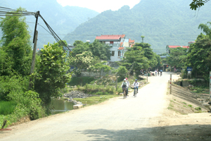 Ngầm Bo - Kim Bình (Kim Bôi) được xác định là điểm đen giao thông mùa mưa lũ.