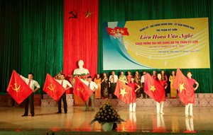 Thị trấn Kỳ Sơn tổ chức liên hoan văn nghệ chào mừng Đại hội Đảng bộ thị trấn nhiệm kỳ 2015 - 2020.