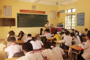 Trường tiểu học Hòa Sơn A (Lương Sơn) được đầu tư cơ sở vật chất, đáp ứng tốt  nhu cầu học tập cho con em DTTS trên địa bàn.