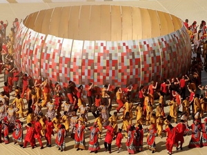Các diễn viên múa Nam Phi biểu diễn tại lễ khai mạc World Cup 2010.
