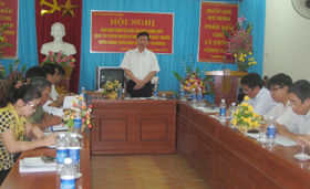 Đồng chí Nguyễn Hữu Duyệt, Phó Bí thư TT tỉnh ủy phát biểu tại hội nghị.
