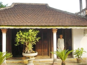 Một ngôi nhà cổ ở làng Hội Kỳ.