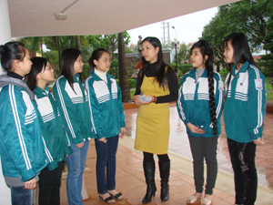 Tại kỳ thi tốt nghiệp PTTH năm 2011, trường THPT chuyên Hoàng Văn Thu tiếp tục dẫn đầu về thành tích thi tốt nghiệp.