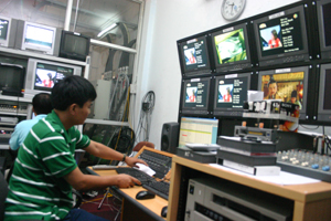 Đài PT-TH tỉnh được trang bị cơ sở vật chất, thiết bị hiện đại phục vụ công tác sản xuất chương trình.