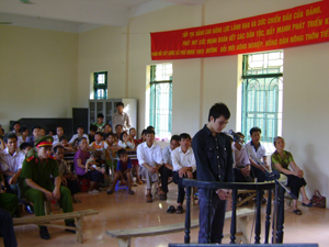 Bị cáo Nguyễn Đức Thuần tại phiên xét xử.