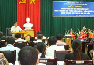 Đ/c Bùi Văn Cửu, Phó Chủ tịch UBND tỉnh phát biểu chỉ đạo tại hội nghị.