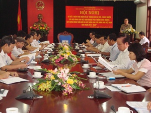 Đồng chí Nguyễn Văn Quang, Phó Bí thư TT Tỉnh ủy, Chủ tịch HDND tỉnh, Trưởng BCĐ thực hiện Đề án 61 của tỉnh phát biểu chỉ đạo tại hội nghị.
