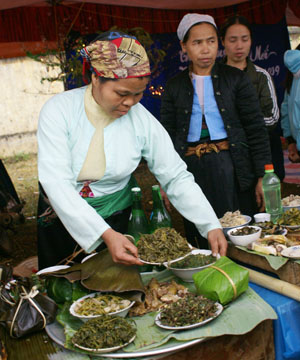 Những món ăn truyền thống của người Mường được trưng bày tại các dịp lễ, Tết. Ảnh PV.