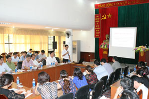 BQL Dự án PSARD Hòa Bình trao đổi kinh nghiệm với các thành viên dự án giảm nghèo PRPP tỉnh Thanh Hóa.