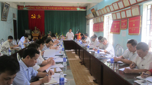 Đồng chí Hoàng Quang Minh, Uỷ viên TT HĐND tỉnh phát biểu kết luận buổi giám sát.

