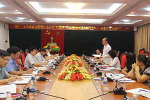 Đồng chí Nguyễn Lam - Phó Trưởng Ban Dân vận T.Ư phát biểu tại buổi làm việc.

