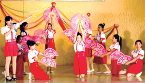 Các trường học trên địa bàn huyện Kỳ Sơn sôi nổi các hoạt động văn hóa - văn nghệ.