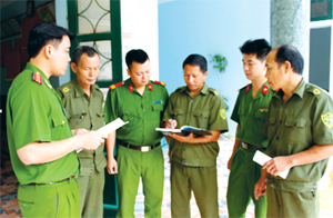 Công an huyện Mai Châu  bám sát cơ sở chỉ đạo, hướng dẫn công an các xã, thị trấn làm tốt công tác giữ gìn ANTT trên địa bàn.
