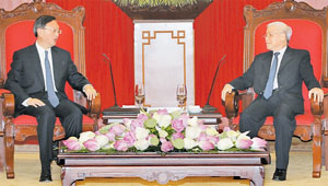 Tổng Bí thư Nguyễn Phú Trọng tiếp Ủy viên Quốc vụ Trung Quốc Dương Khiết Trì. Ảnh: TRÍ DŨNG (TTXVN)