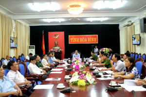 Đồng chí Nguyễn Văn Quang, Chủ tịch UBND tỉnh dự hội nghị tại điểm cầu tỉnh ta.