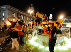 Madrid tối qua tưng bừng như lễ hội