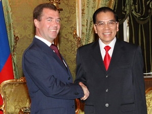 Tổng thống Liên bang Nga Dmitry Medvedev đón tiếp Tổng Bí thư Nông Đức Mạnh tại Điện Kremlin