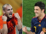Wesley Sneijder (Hà Lan) - ảnh trái - và David Villa (Tây Ban Nha) - ai sẽ nâng cúp vàng và ai sẽ là vua phá lưới?