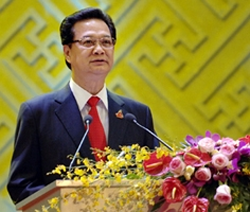 Thủ tướng Nguyễn Tấn Dũng phát biểu tại Hội nghị cấp cao ASEAN 16 (tháng 4/2010), Hội nghị đã thông qua 2 Tuyên bố quan trọng là Tuyên bố về Phục hồi và Phát triển bền vững và Tuyên bố về Hợp tác đối phó với biến đổi khí hậu.