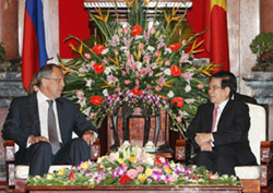 Chủ tịch nước Nguyễn Minh Triết tiếp Bộ trưởng Ngoại giao LB Nga X.La-vrốp