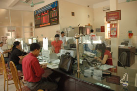 NH No&PTNT Chi nhánh Kỳ Sơn tạo thuận lợi cho khách hàng trong công tác huy động vốn.