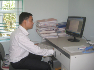 Kim Bôi đề ra mục tiêu đến năm 2015 sẽ có 100% CB – CC cấp huyện sử dụng thành thạo máy vi tính.
