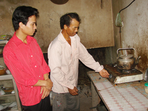 Bể biôga đã bảo đảm cho gia đình anh Nguyễn Bá Lân, xóm Trung Thành A, xã Hợp Thịnh (Kỳ Sơn) nguồn khí đốt phục vụ cho nấu nướng, sinh hoạt.