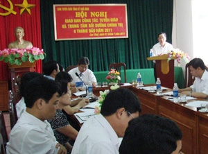 Đồng chí Nguyễn Văn Quang, Phó Bí thư TT Tỉnh ủy, Chủ tịch HĐND tỉnh phát biểu định hướng cho ngành về các buổi tuyên truyền trong thời gian tới.