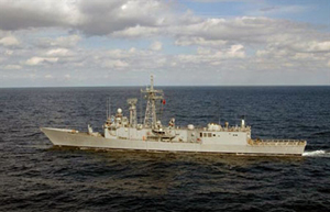 Tàu chiến TCG Gediz của Thổ Nhĩ Kỳ.