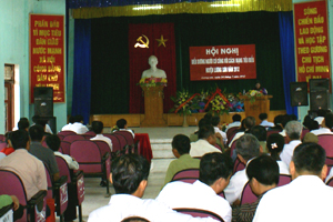 Hội nghị biểu dương người có công với cách mạng tiêu biểu huyện Lương Sơn năm 2012.