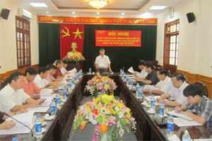 Đồng chí Hoàng Thanh Mịch, Trưởng Ban Tuyên giáo Tỉnh ủy, Trưởng Ban VHXH&DT (HĐND tỉnh) chủ trì và điều hành hội nghị.
