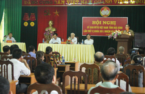 Đồng chí Nguyễn Văn Quang, Phó Bi thư TT Tỉnh ủy, Chủ tịch HĐND tỉnh phát biểu tại hội nghị.