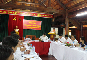 Đồng chí Hoàng Việt Cường, Bí thư Tỉnh uỷ phát biểu chỉ đạo tại hội nghị.