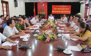 Đồng chí Nguyễn Văn Quang, Phó Bí thư TT Tỉnh ủy, Chủ tịch HĐND tỉnh và các đại biểu dự tại điểm cầu Hòa Bình.