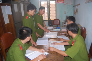 Công an huyện Tân Lạc triển khai kế hoạch tấn công, trấn áp tội phạm và tệ nạn ma túy đảm bảo trật tự an toàn xã hội trên địa bàn.