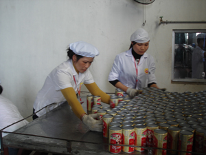 Nhà máy cháo sen bát bảo Minh Trung (Khu công nghiệp Lương Sơn) được thành lập năm 2008 đến nay hoạt động ổn định, sản phẩm được người tiêu dùng tín nhiệm và nhận giải thưởng Sao Vàng đất Việt năm 2013.