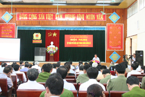 Đồng chí Nguyễn Văn Quang, Phó Bí thư Tỉnh ủy, Chủ tịch UBND tỉnh, Trưởng BCĐ PCKB tỉnh phát biểu tại hội nghị.

