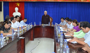 Đoàn công tác của UBMTTQ tỉnh giám sát tại huyện Lạc Sơn về thực hiện chính sách đối với đồng bào DTTS.