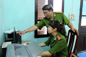 Công an huyện Lương Sơn thường xuyên phối hợp cùng các mô hình CLB trong phòng, chống tội phạm.  

