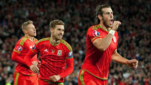 Niềm vui chiến thắng của các tuyển thủ Xứ Wales.