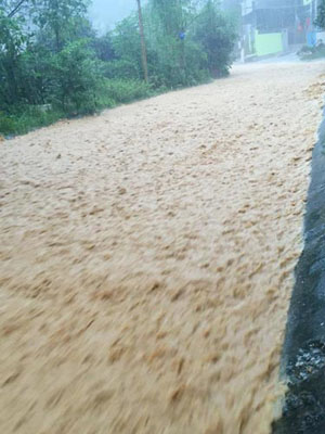 Lũ bùn tại Quảng Ninh