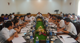 Đồng chí Bùi Văn Tỉnh, Chủ tịch UBND tỉnh chủ trì hội nghị họp bàn công tác chương trình tổ chức Đại hội thi đua yêu nước tỉnh lần thứ 3