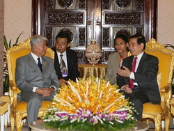 Chủ tịch nước Nguyễn Minh Triết hội kiến với Phó Chủ tịch thứ nhất Thượng viện Campuchia Samdech Sisowath Chivanmonirak