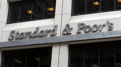 
Hãng Standard & Poor’s bị chỉ trích sau khi hạ mức tín nhiệm tín dụng của Mỹ - Ảnh: AFP
 
