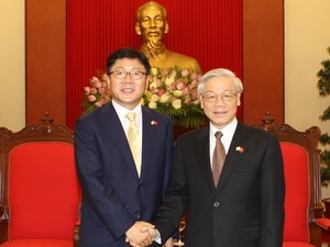 Tổng Bí thư Nguyễn Phú Trọng tiếp Tổng Thư ký Đảng Đại Dân tộc Hàn Quốc Kim Chung Kwon đang ở thăm và làm việc tại Việt Nam. (Ảnh: Trí Dũng/TTXVN)