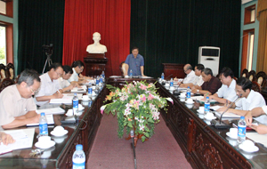 Đồng chí Hoàng Việt cường, Bí thư Tỉnh ủy phát biểu kết luận cuộc họp.
